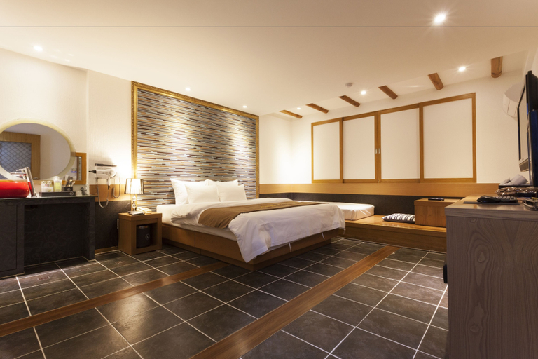 Bedroom 3, Hotel Leaders, Yeongdeungpo