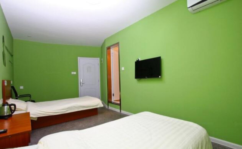 Bedroom 2, Meet int'l Youth Hostel Pichaiyuan, Qingdao
