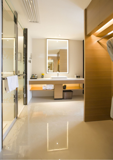 Bathroom 3, Hampton by Hilton Guilin Lingui, Guilin
