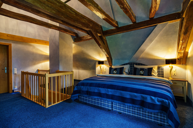 Bedroom 3, Schlosshotel Weyberhöfe, Aschaffenburg