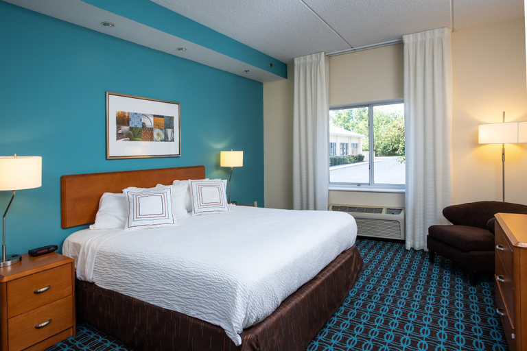 Bedroom 4, Quality Inn & Suites Sandusky, Erie