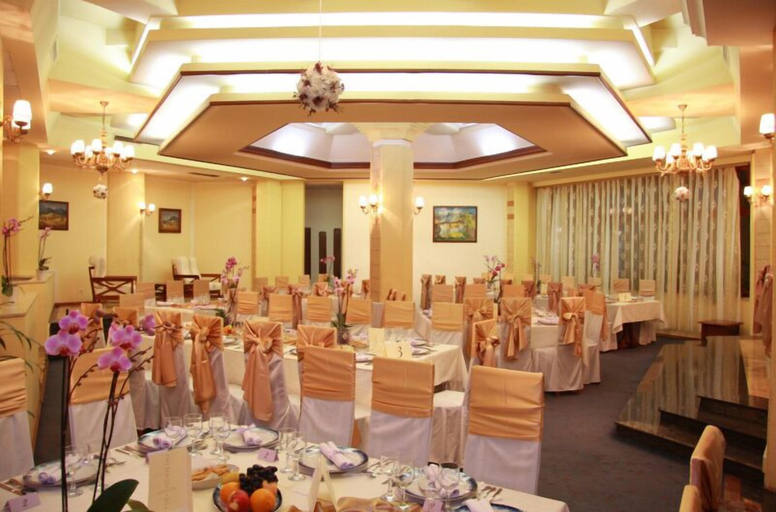 Food & Drinks 5, Hotel Mara, Baia Mare