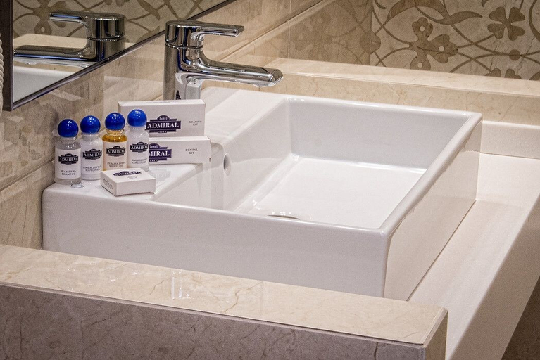 Bathroom 4, Admiral Hotel, Saransk gorsovet
