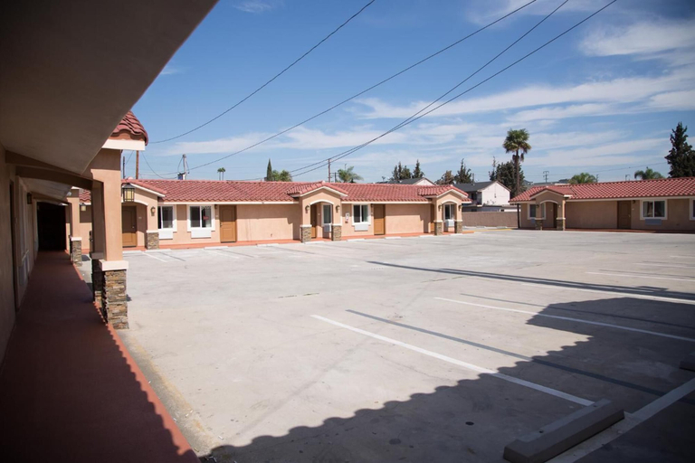 Others 5, Diamond Bell Inn & Suites, Los Angeles