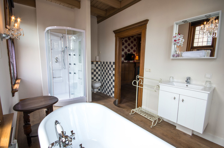 Bathroom 4, King's Inn City Hostel - Hotel Alkmaar - Hostel, Alkmaar