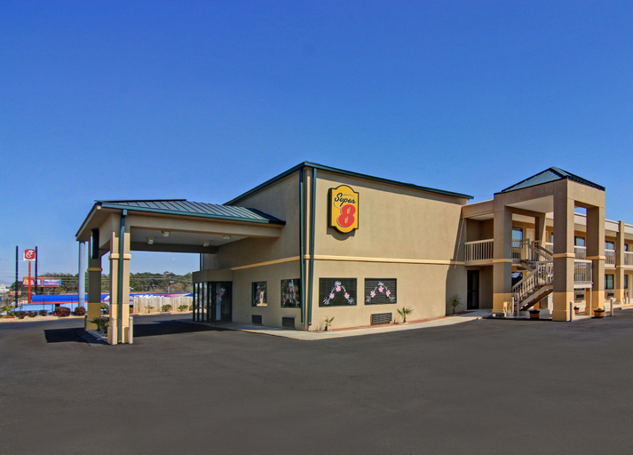 Exterior & Views 2, Super 8 by Wyndham Macon West, Bibb