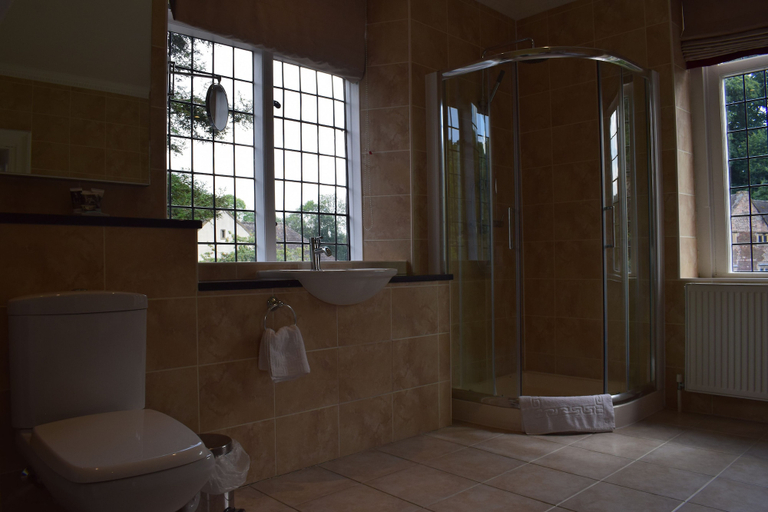 Bathroom, Telford Madeley Court, Telford and Wrekin