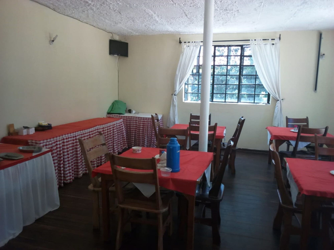 Food & Drinks 4, Hungry & T Hippo, Naivasha