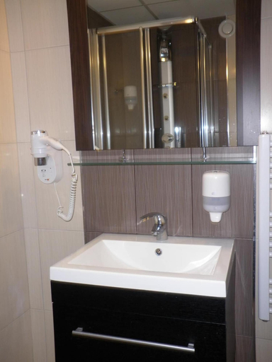 Bathroom 5, Morning Star, North Aegean