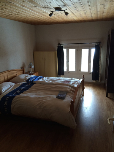 Room 5, 300 Year Old Chalet Interlaken, Interlaken