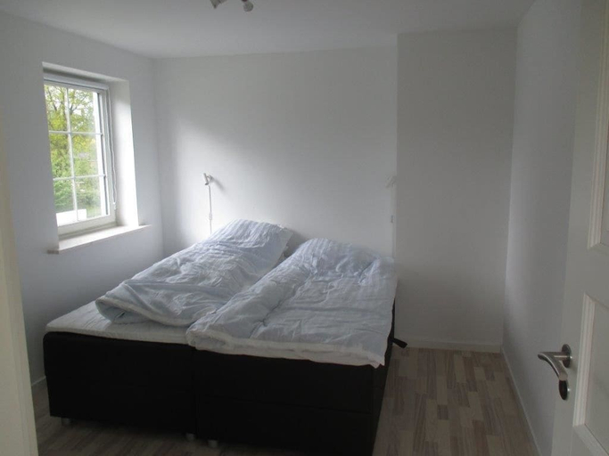 Bedroom 4, White House Hotel Apartments, Ikast-Brande