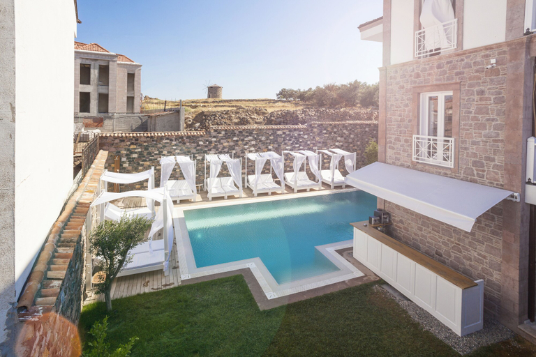 Exterior & Views 2, Cunda Piano Otel, Ayvalık