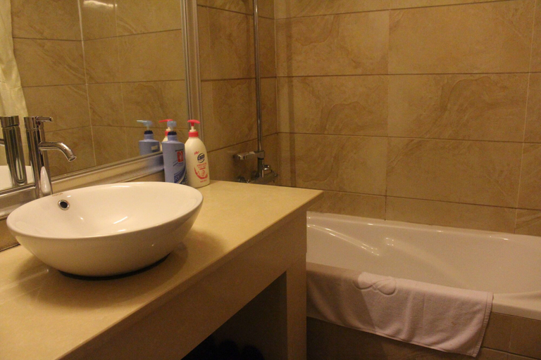 Bathroom 4, Hukou Jun'an Hotel, Jiujiang