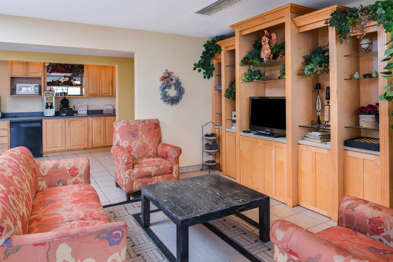 Others 4, Americas Best Value Inn & Suites Bluffton, Wells