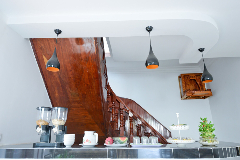 Food & Drinks 5, Mowin Boutique Hotel & Residence, Mean Chey