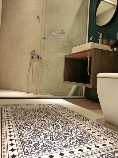 Bathroom 2, muri day, Penghu