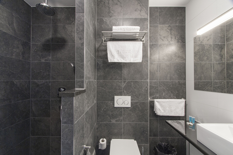 Bathroom 4, Bastion Hotel Eindhoven Waalre, Waalre