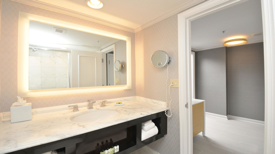 Bedroom 5, InterContinental Hotels KANSAS CITY AT THE PLAZA, Jackson