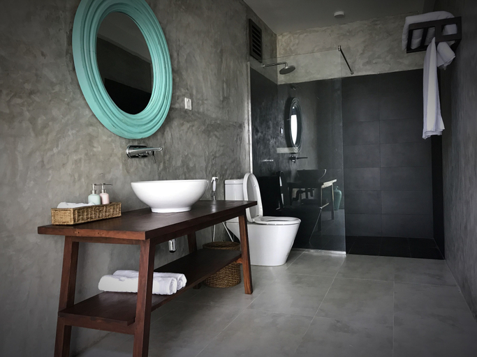 Bathroom 4, Mandala Villas, Tangalle