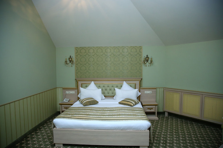 Bedroom 3, Multi Rest House