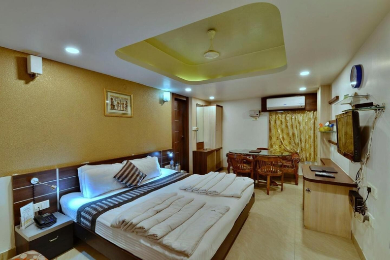 Bedroom 2, Hotel Shree Vatika, Bhopal