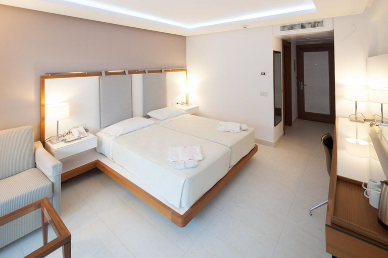 Bedroom 3, Alimounda Mare, South Aegean