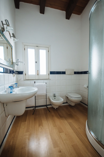 Bathroom 4, Boutique B&B Vintage, Palermo