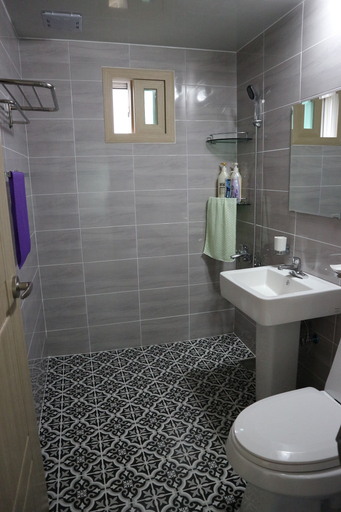 Bathroom 3, Blue Island Guesthouse - Hostel, Seogwipo