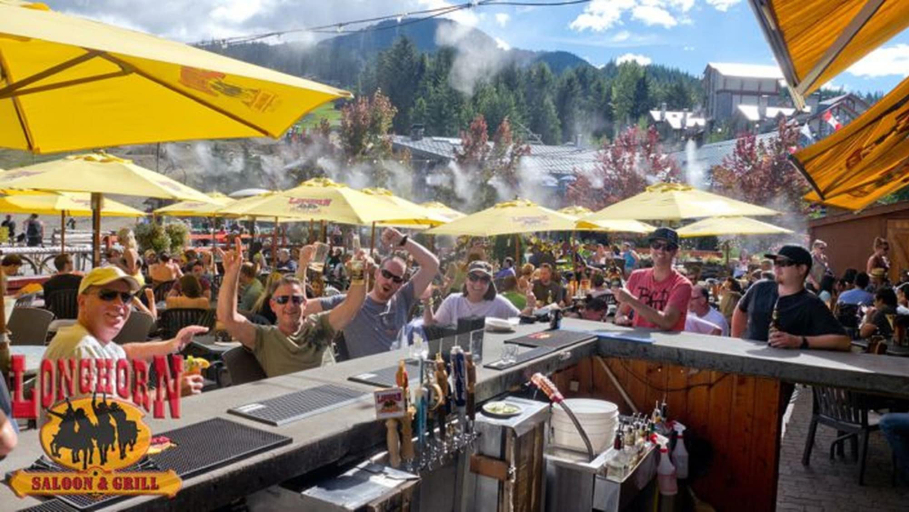Food & Drinks, Gibbons Life Accommodations, Squamish-Lillooet