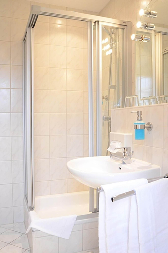 Bathroom 5, FRITZ Aparthotel Potsdam, Potsdam