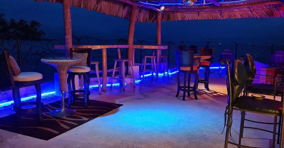 Food & Drinks 4, Atitlan Oasis Eco Hotel and Spa Kaalpul, NA