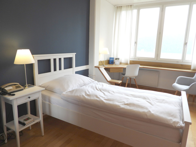 Bedroom 3, Hotel und Seminarhaus Ländli, Zug