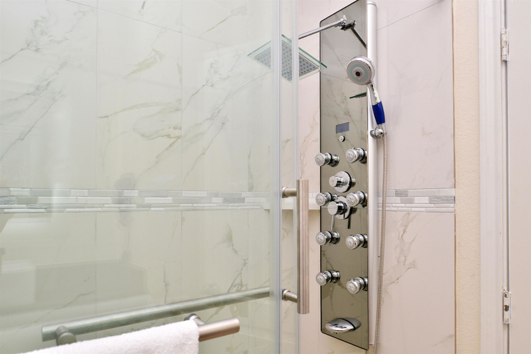 Bathroom 4, Americas Best Value Inn & Suites Spring Houston N, Houston