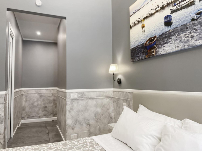 Bedroom, Piazza Bovio 22, Napoli
