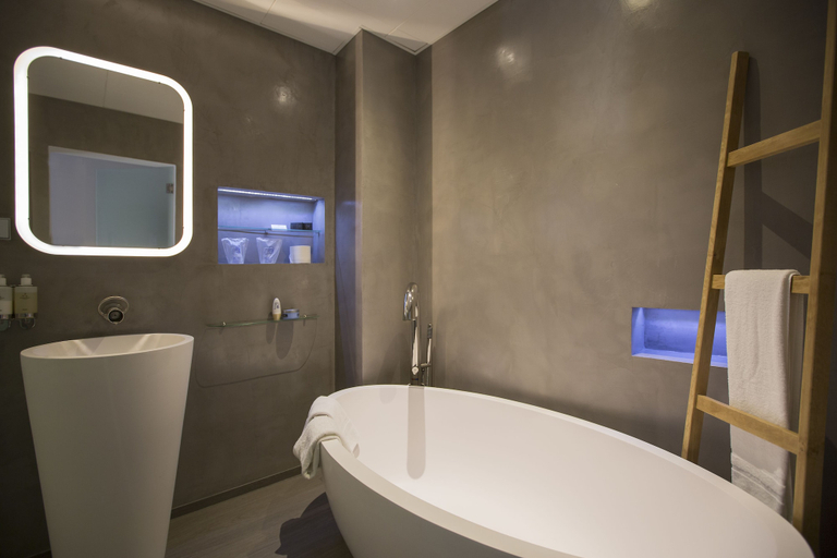 Bathroom 5, AMA Islantilla Resort, Huelva