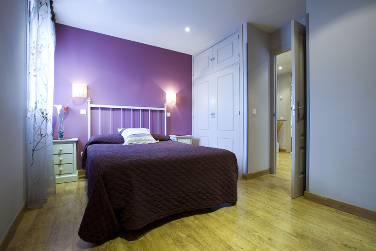 Bedroom 2, Viviendas Turísticas Palacio Real, Madrid