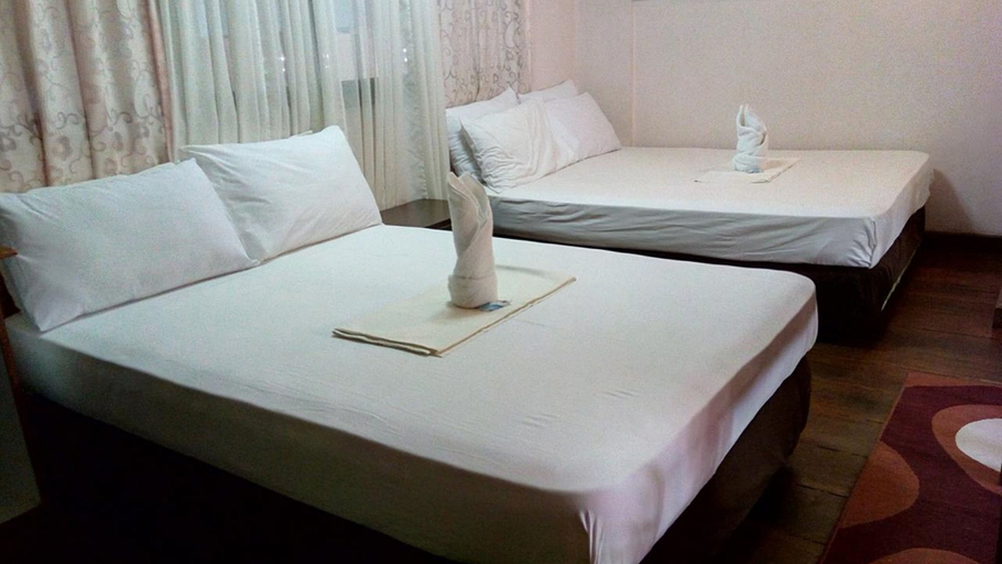 Bedroom 3, Peria Seafront Pensione, Roxas