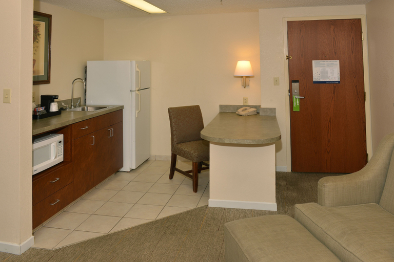 Others 5, Hampton Inn & Suites Springfield, MO, Greene