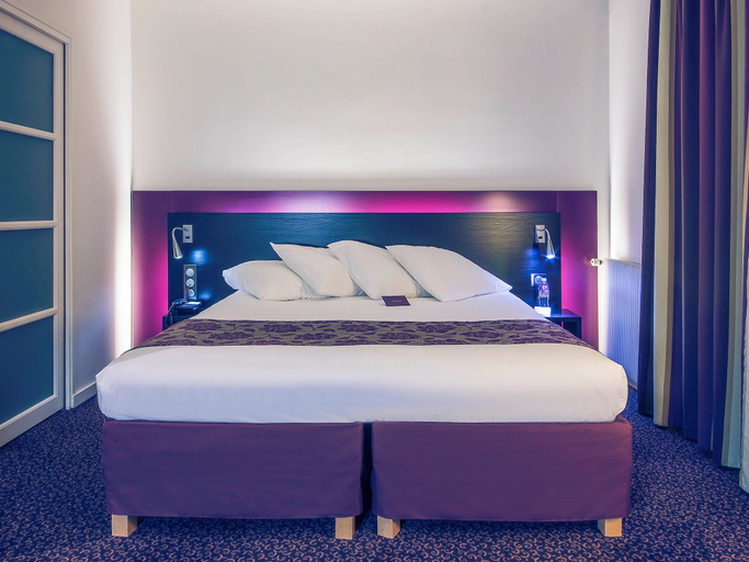 Bedroom 3, Mercure Lille Roubaix Grand Hotel Hotel, Nord