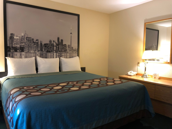 Bedroom 3, Super 8 by Wyndham Moose Jaw SK, Division No. 7