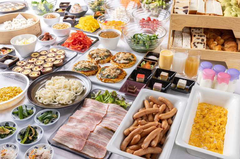 Food & Drinks 6