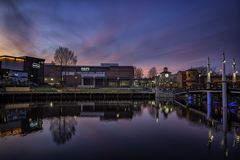 Exterior & Views 2, Gaithersburg Marriott Washingtonian Center, Montgomery