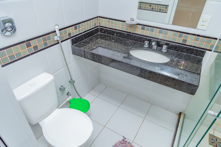 Bathroom 3, Pousada Ondas do Forte, Cabo Frio