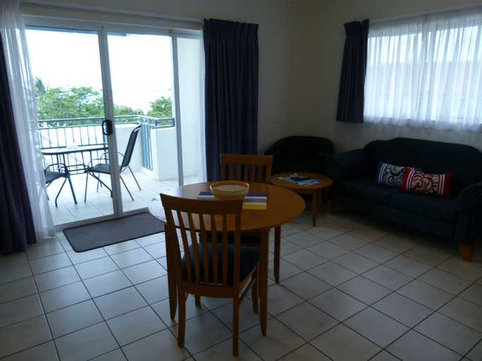 Others 5, Madison Ocean Breeze, North Ward-Castle Hill
