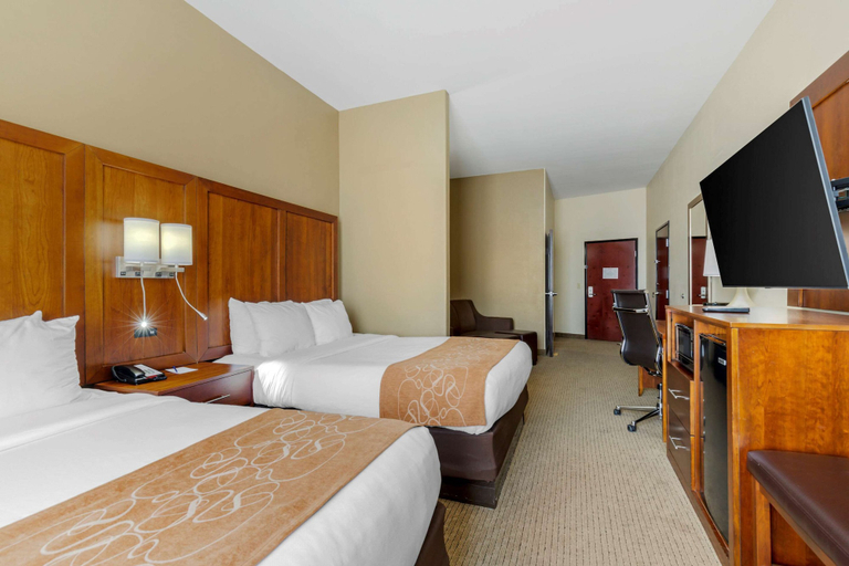 Bedroom 4, Comfort Suites Pflugerville - Austin North, Travis