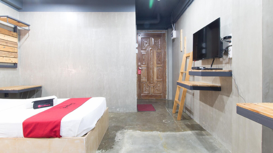 Bedroom 16