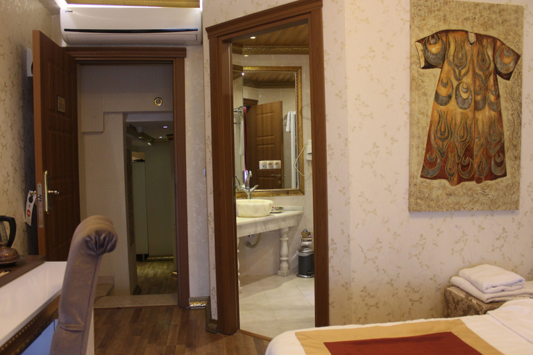 Bedroom 2, Marmara Deluxe Hotel, Fatih