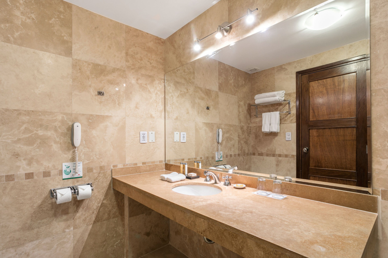 Bathroom 4, Wyndham Costa del Sol Cusco, Cusco