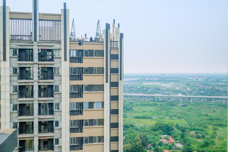 Exterior & Views 2, Comfort and Strategic Studio Meikarta Apartment, Cikarang