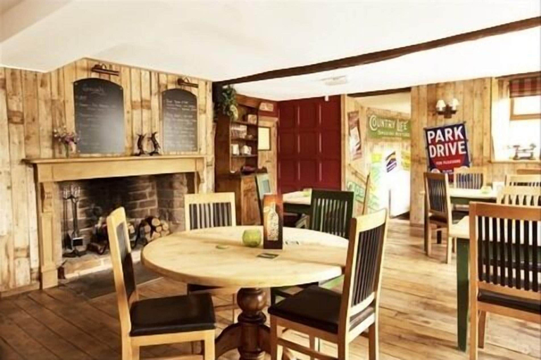 Others 5, Harewood End Inn, Herefordshire